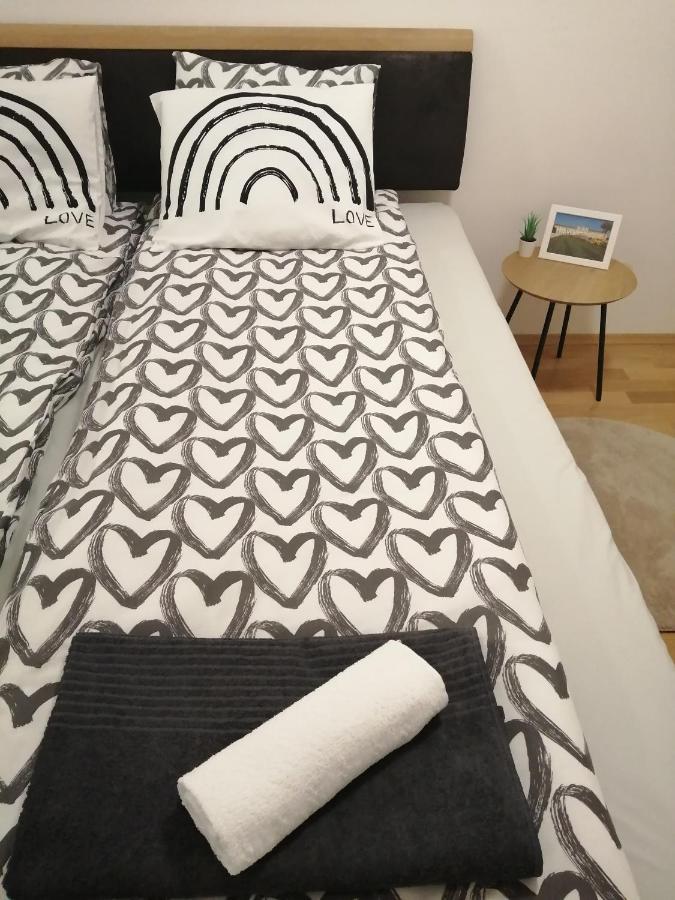 Apartment Tesla Вена Экстерьер фото