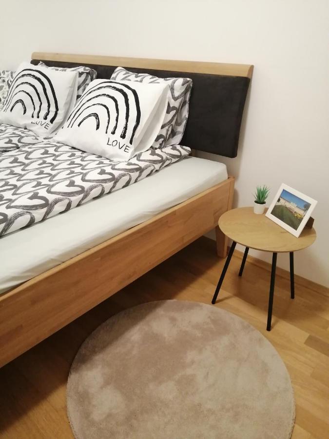 Apartment Tesla Вена Экстерьер фото