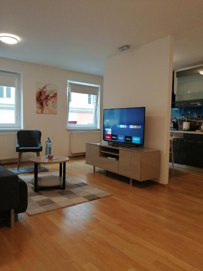 Apartment Tesla Вена Экстерьер фото