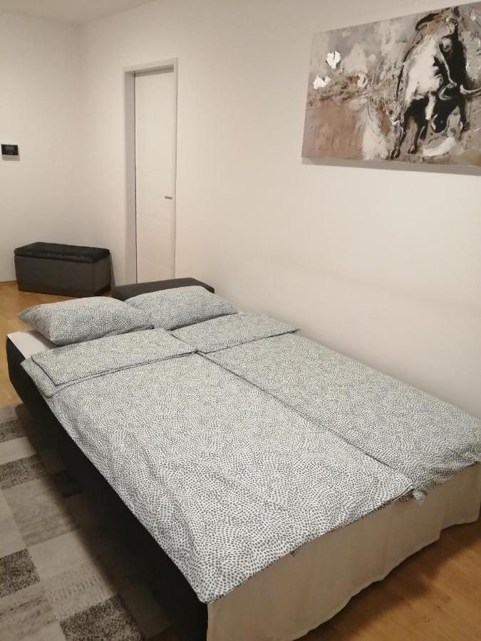 Apartment Tesla Вена Экстерьер фото