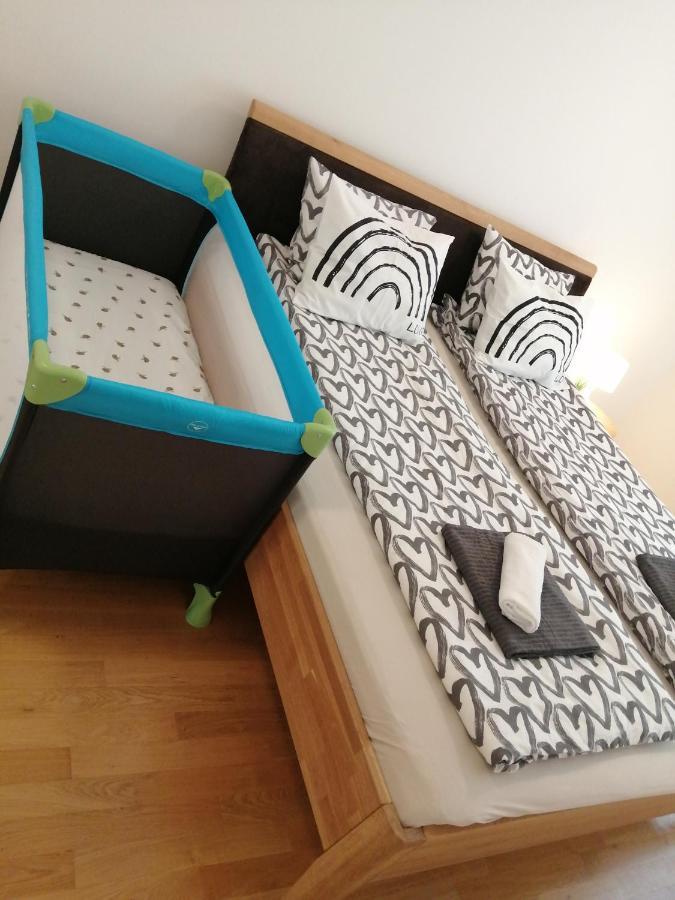 Apartment Tesla Вена Экстерьер фото